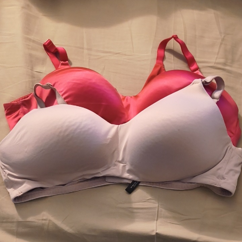 Stylish Pink and White Women's Bra Set